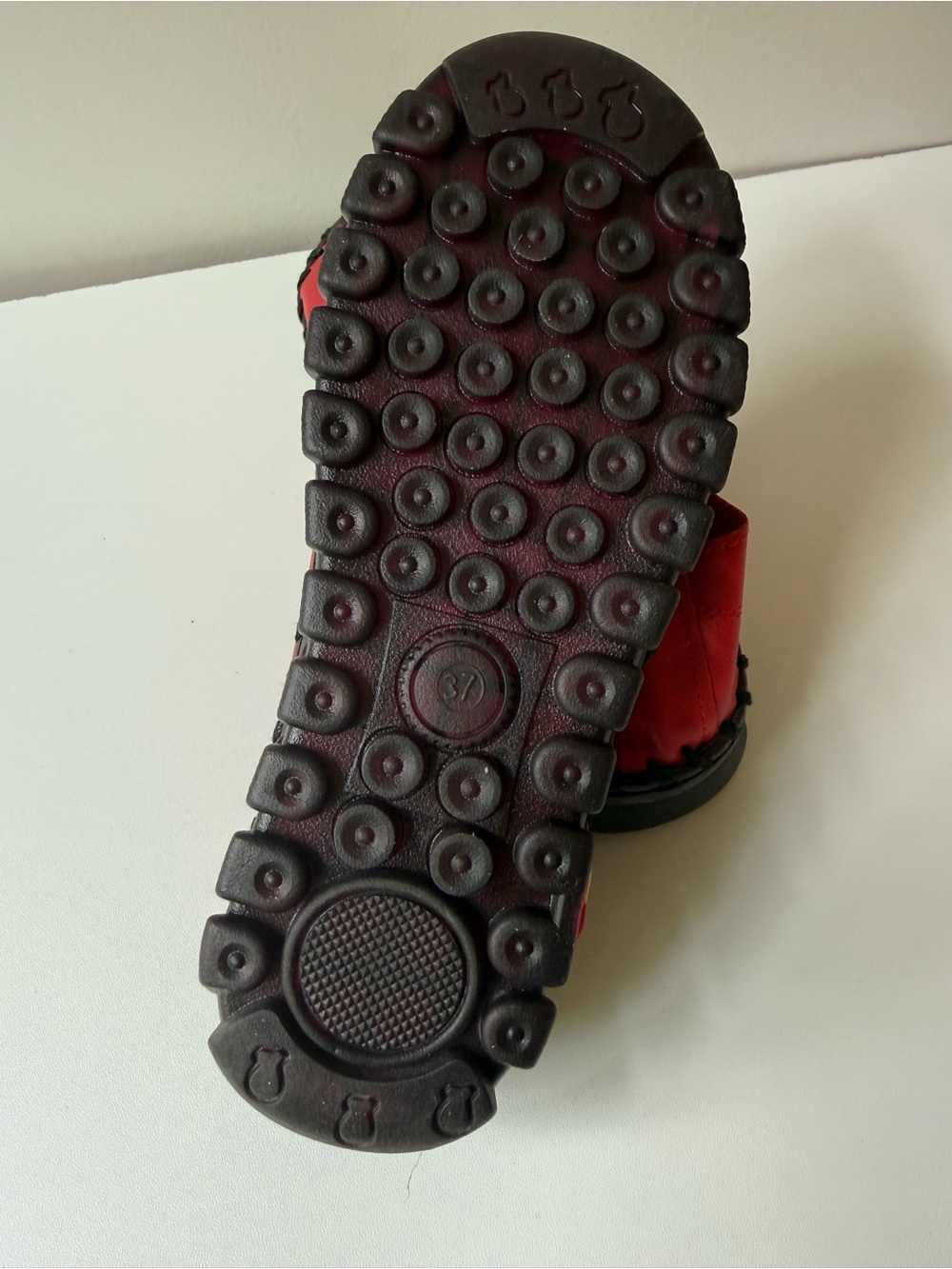 Women’s Casual Athletic Lace-Up Shoes in Red - Picture 4 of 5